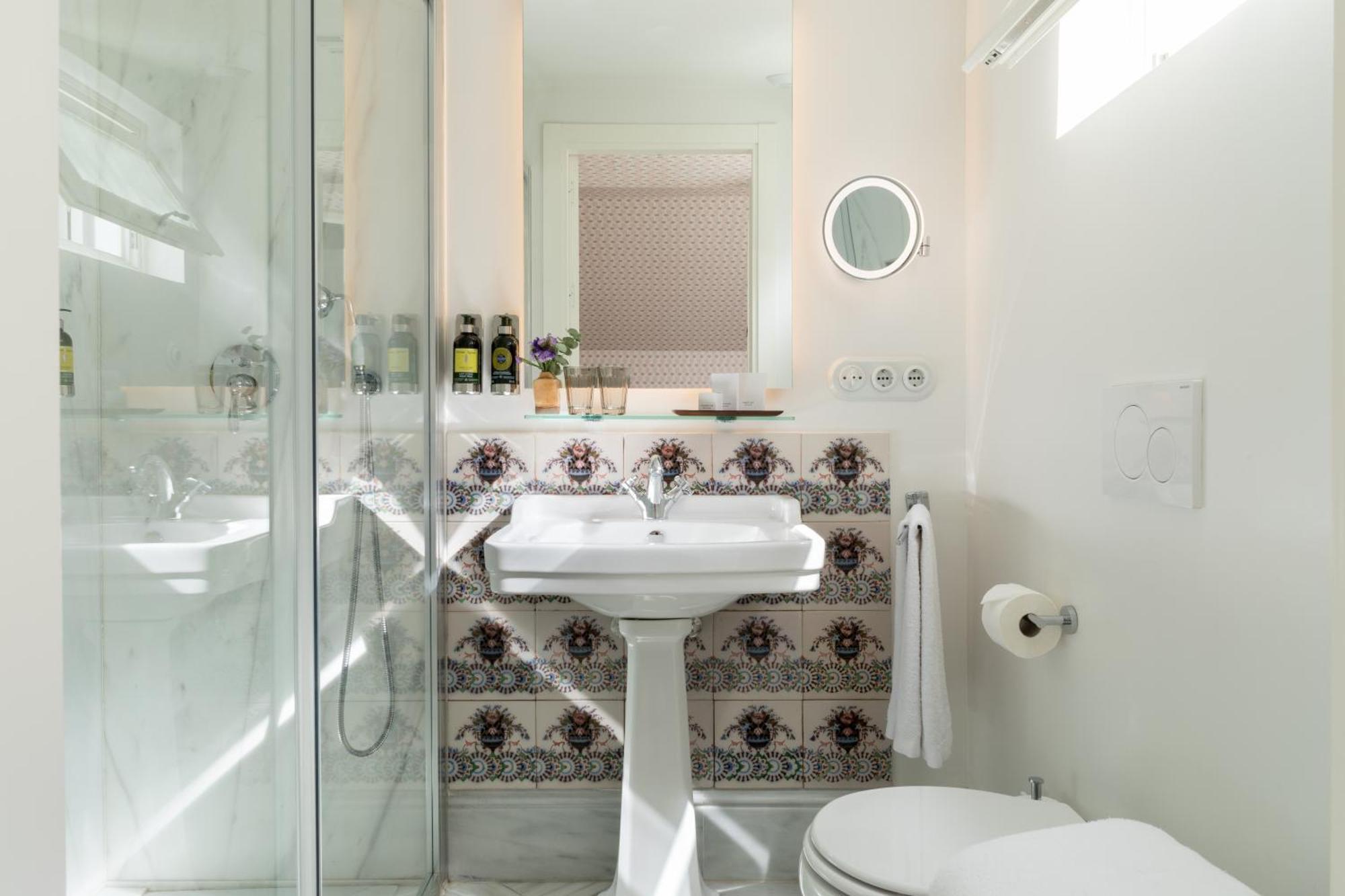 Hotel Tayko Sevilla ภายนอก รูปภาพ